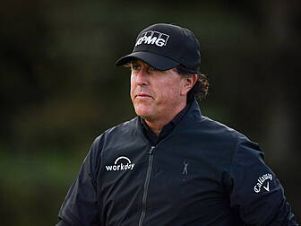 Mickelson drops out of Top 100...